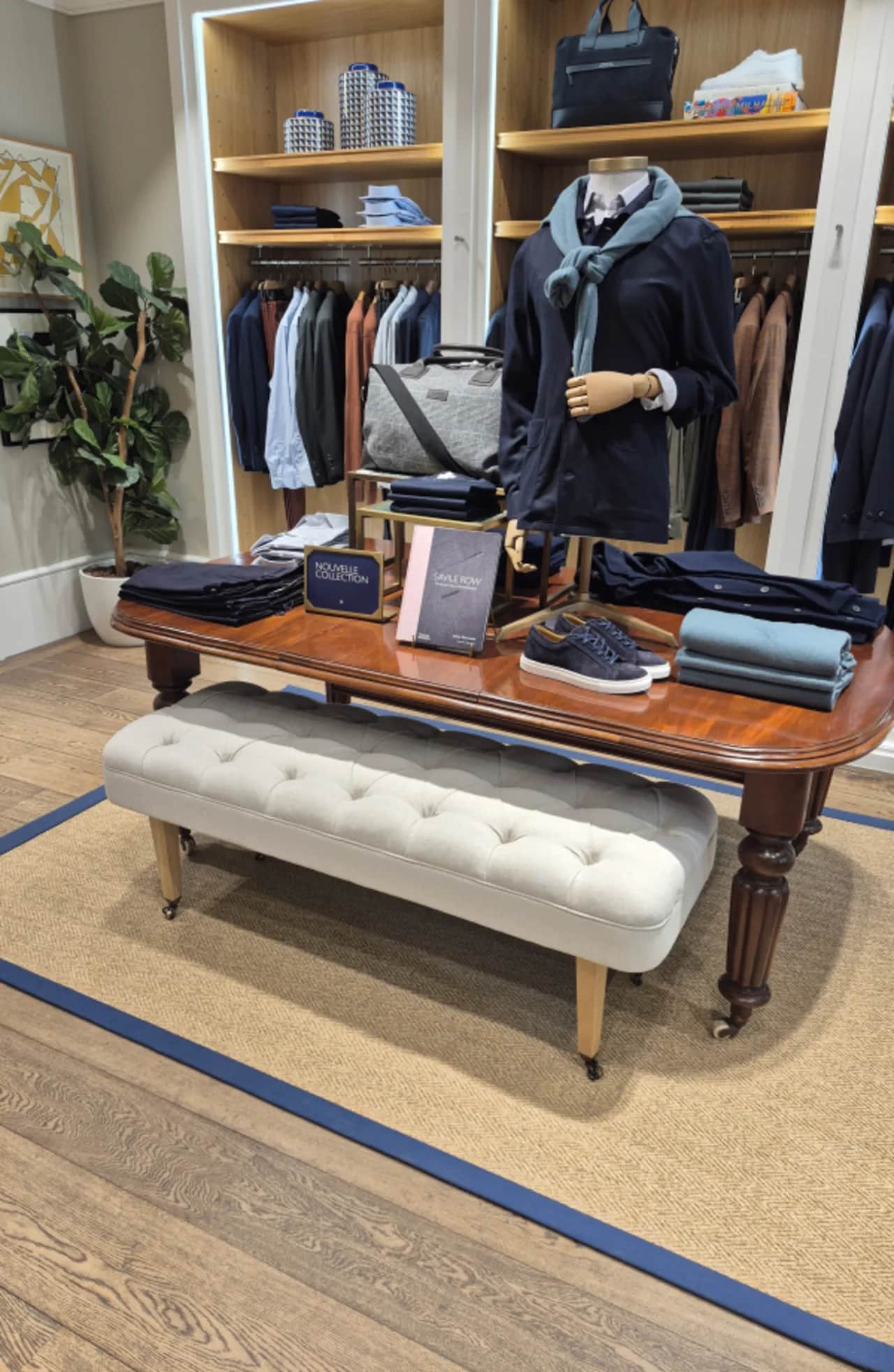 Astoria | Mesquite | @ Hackett London Paris